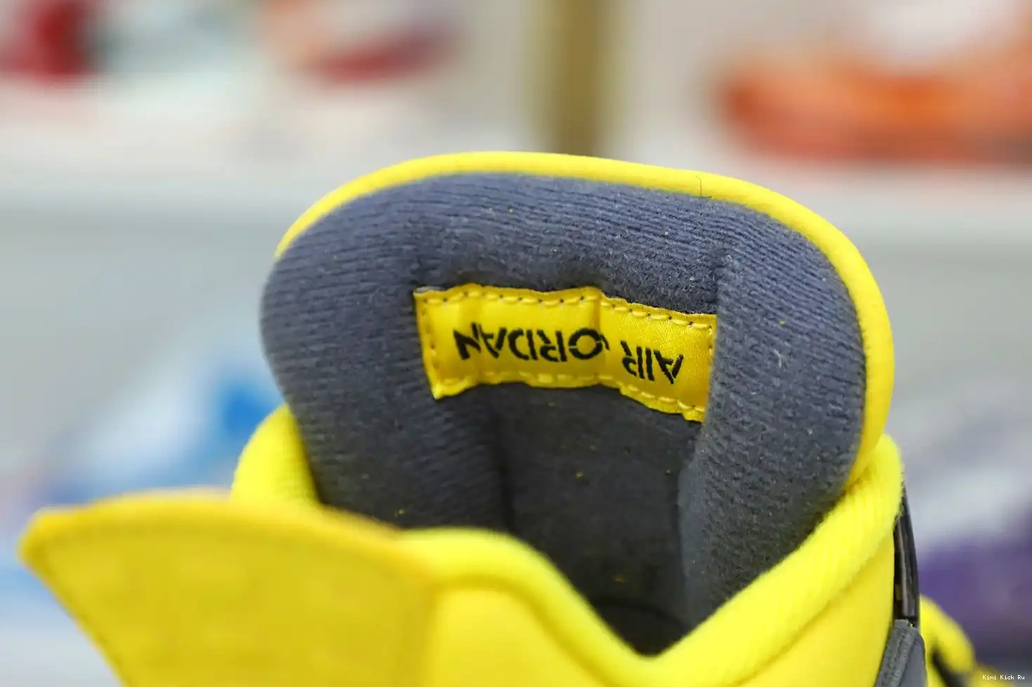 AIR RETRO 4 AIR Kimikick JORDAN 'LIGHTNING' JORDAN 2021 0817